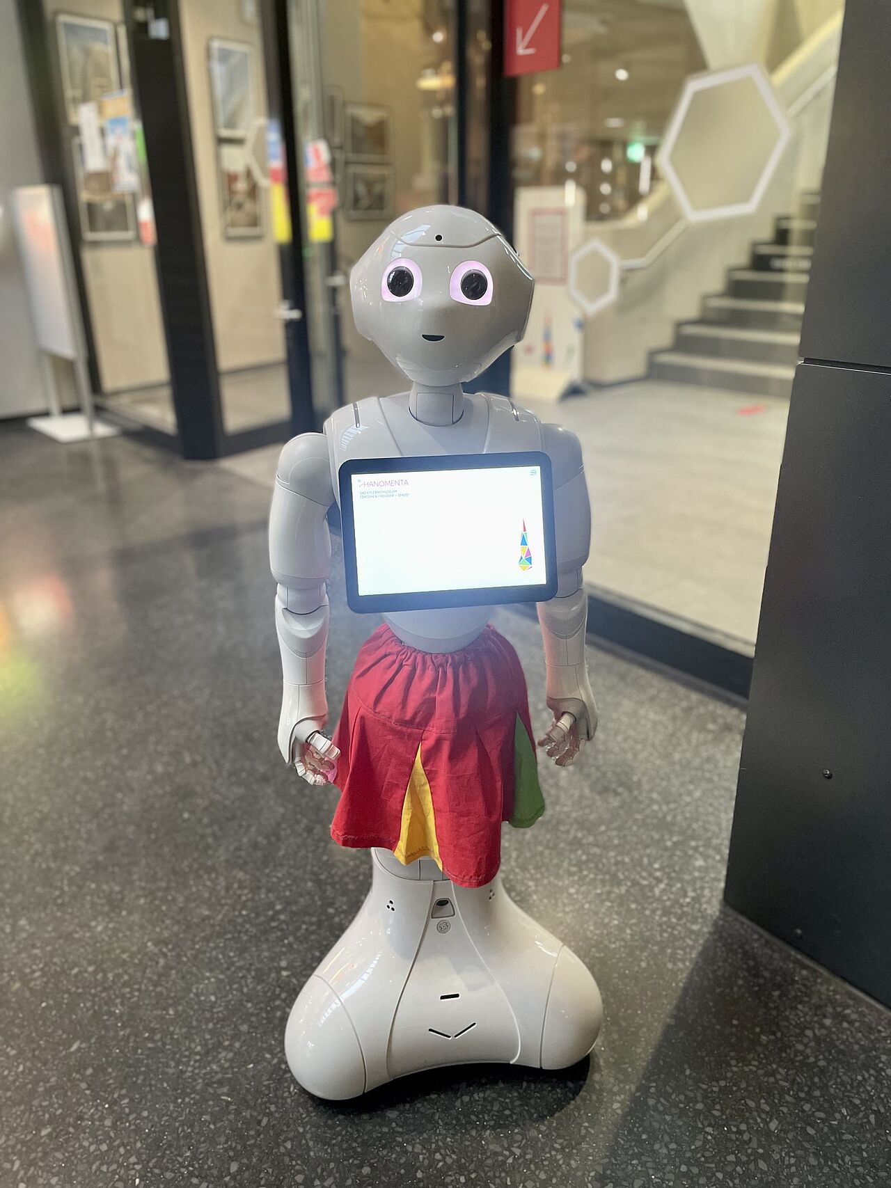 Lüdia, die humanoide Pepper Roboterfrau