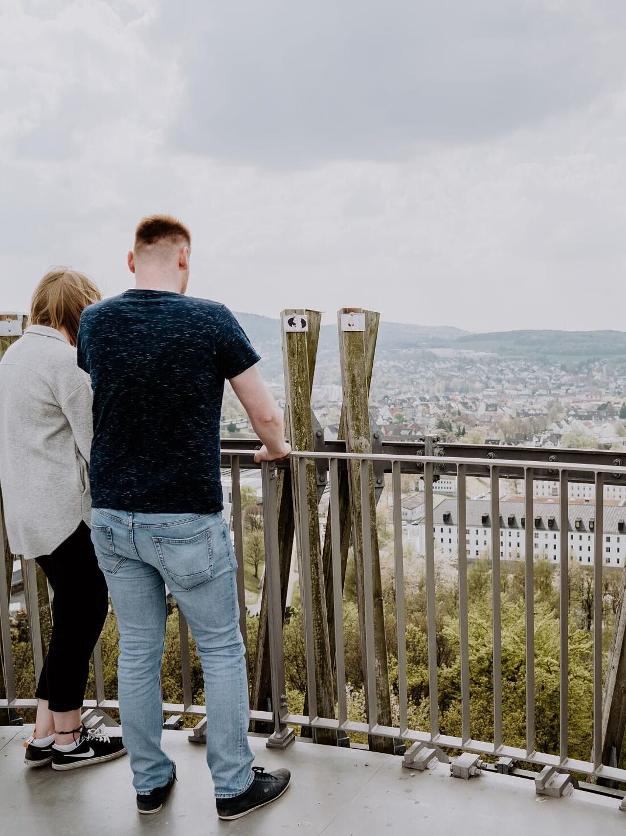 Der Jübergturm im Sauerlandpark Hemer bietet einen tollen Fernblick