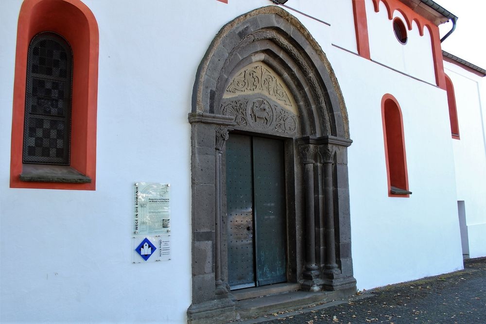 Eingang in die Barockkirche