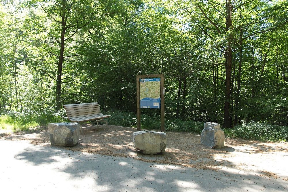 Rastplatz am Wanderparkplatz Gasmert