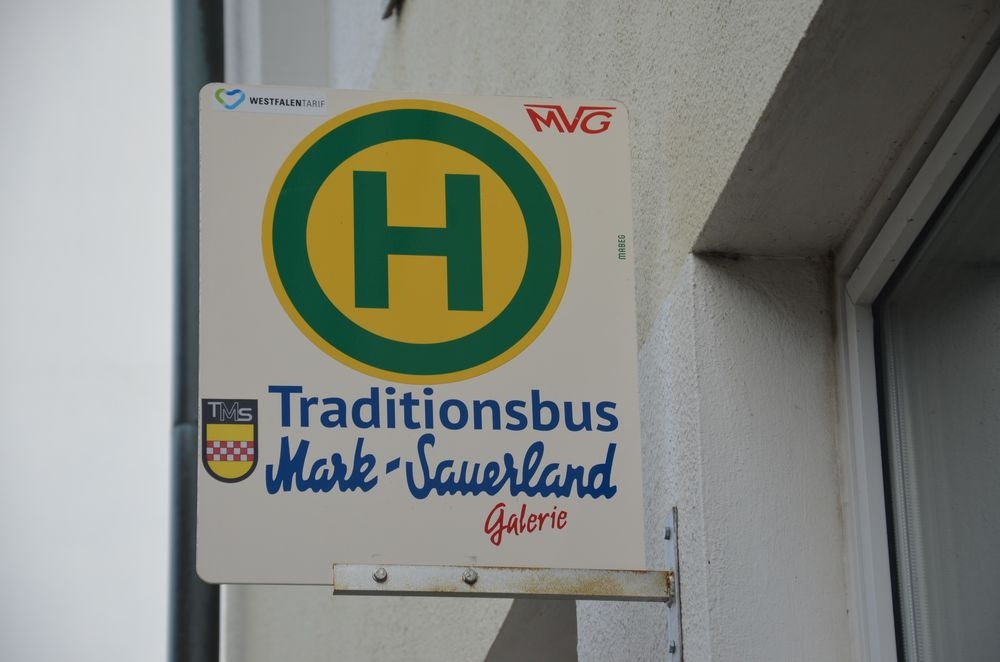 Haltestellen-Schild