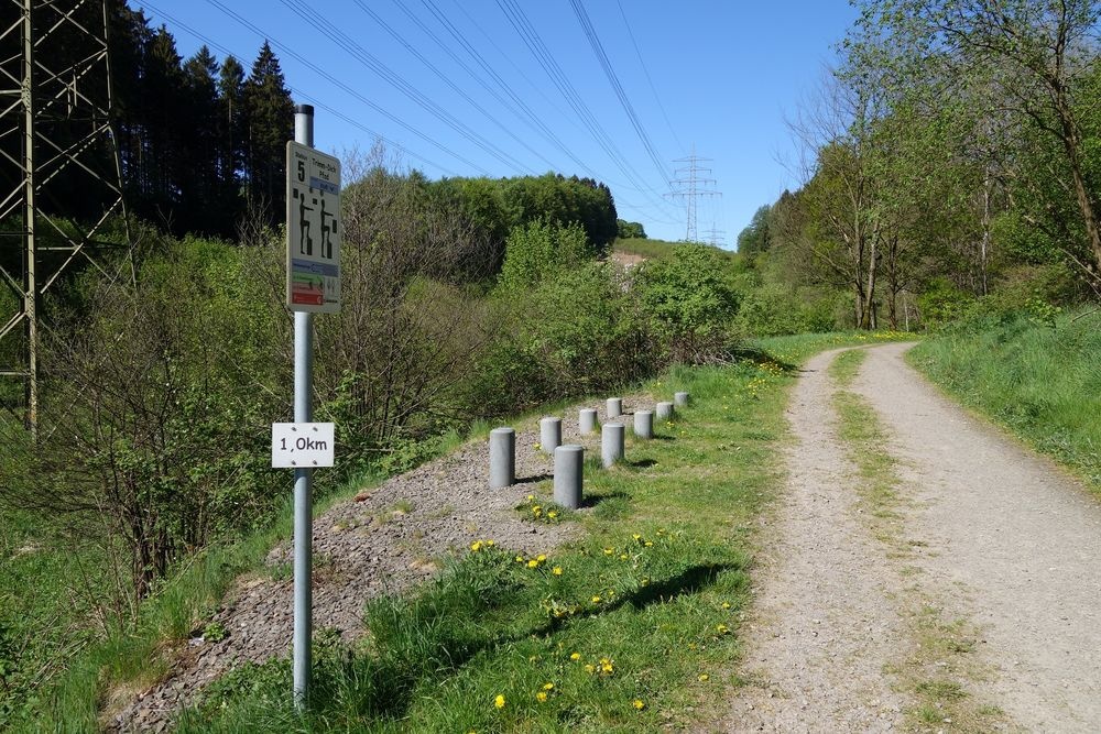 Ein Hinweisschild weisst die Sportler auf die mögl