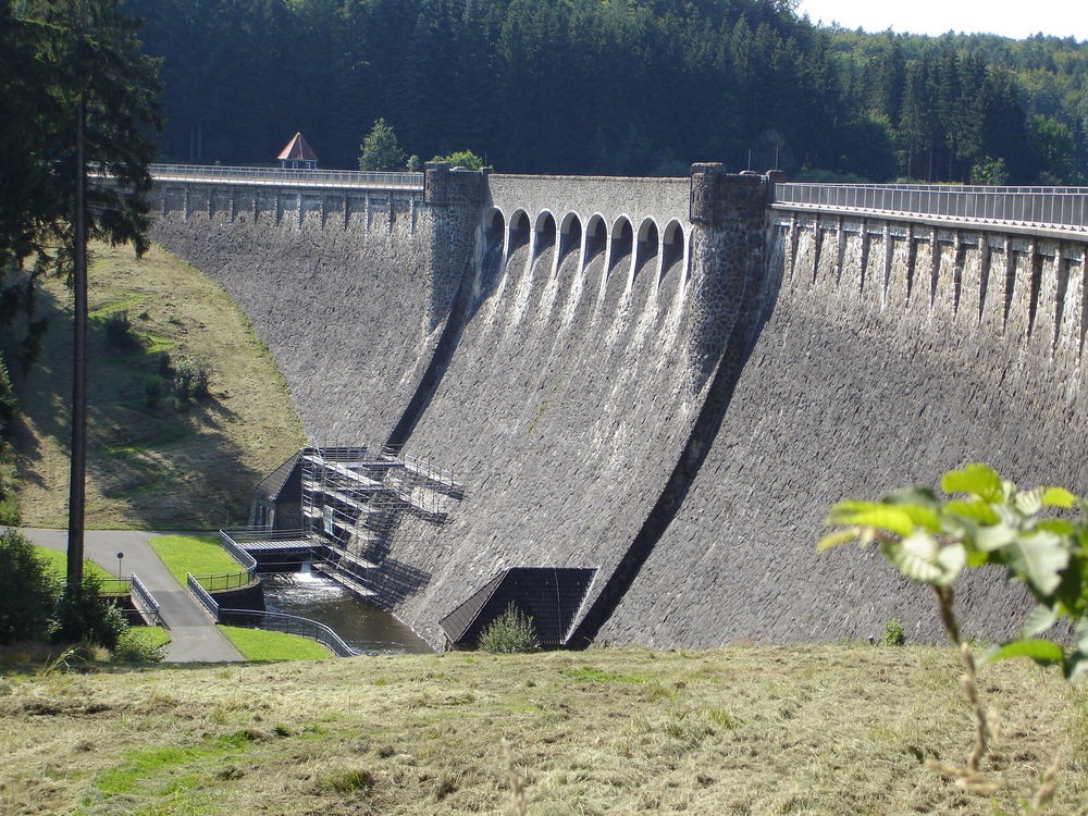 Sperrmauer Kerspetalsperre