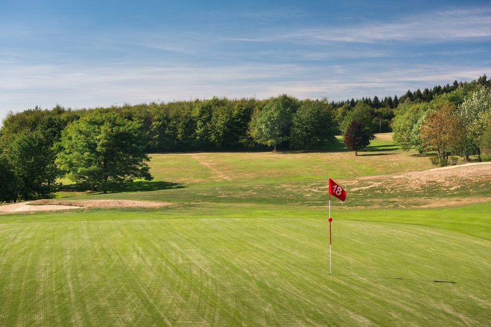 Der Golfplatz in reizvoller Landschaft