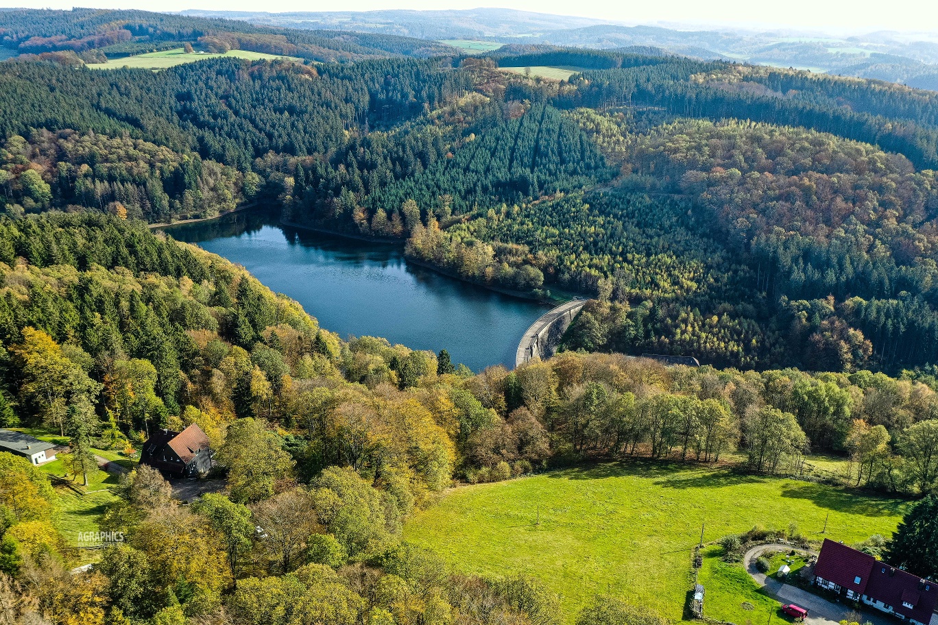 Idyllisches Kleinod: die Jubachtalsperre