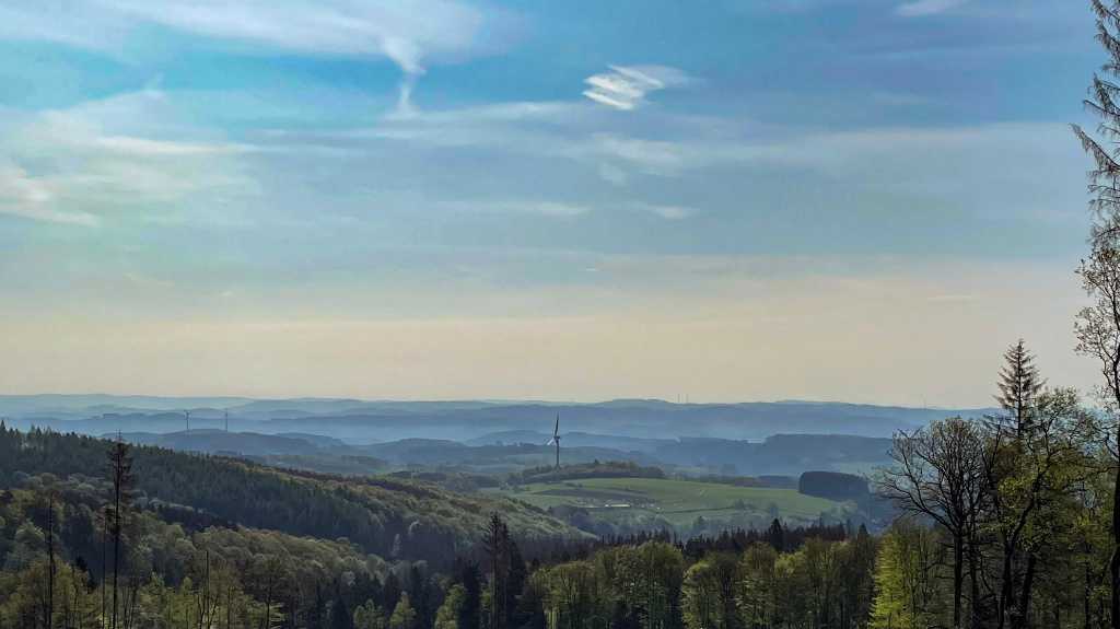 Ausblick vom Sauerland Höhenflug aufs Tal