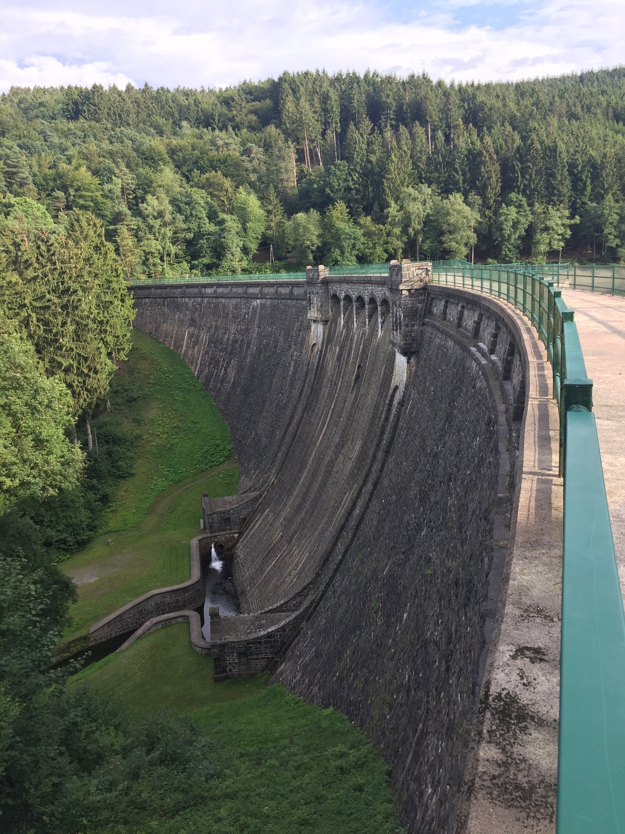 Staumauer Oestertalsperre