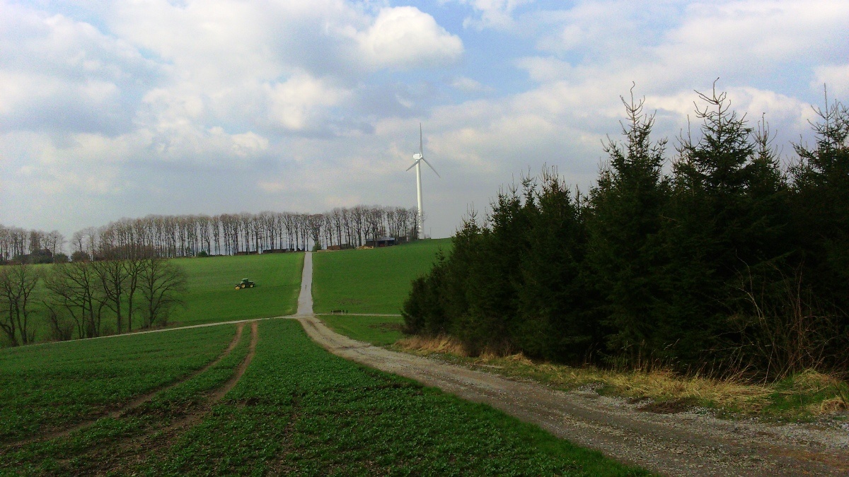 A1 Hespe - Blick auf Windrad an der Kracht