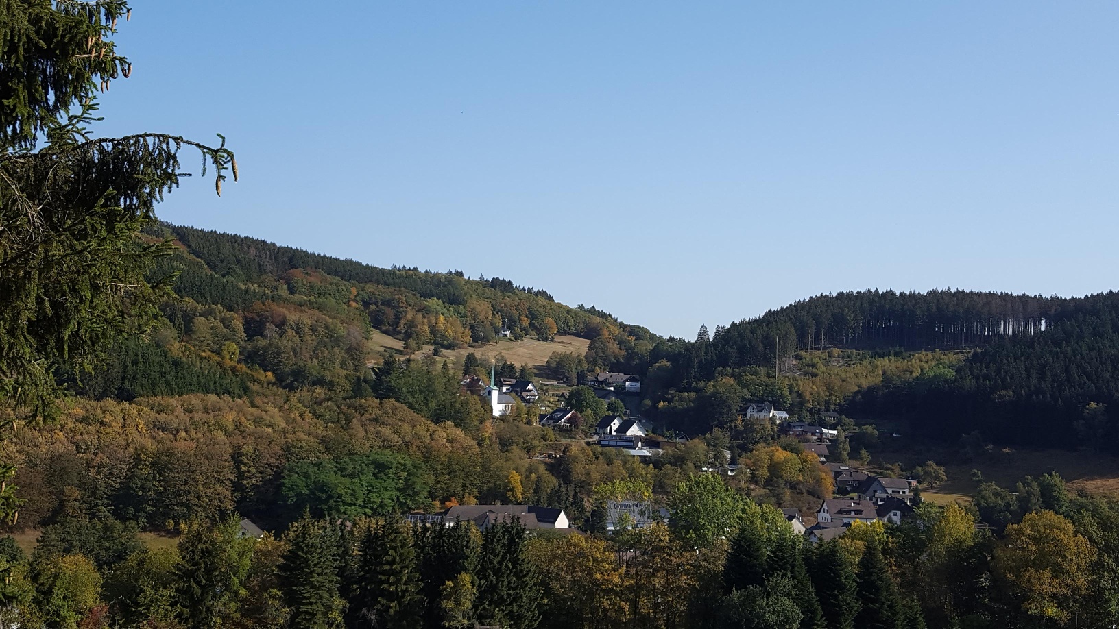 Bank mit Blick über Landemert